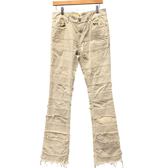 Taker Stacked Jeans Mens 30 (31x34 ACTUAL) Cream Flare Fit Distressed Denim NEW - Picture 2 of 12